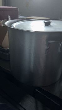 Large cook pot
