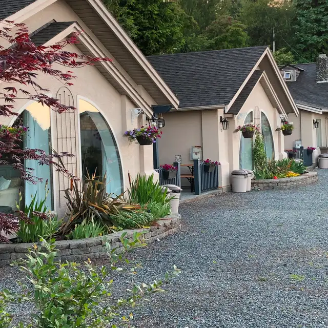 WINTER RENTALS on the beach 2 bedroom incl utilities ful equiped63738355626755121