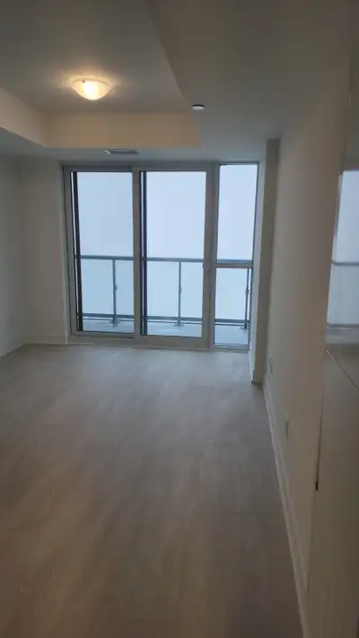 Oshawa one Bed Condo For Lease $1650