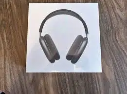 Real Black AirPod max, View more