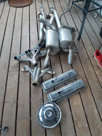 Came off a 77 Corvette. Headers valve covers air breather mufflers STEAL OF A DEAL