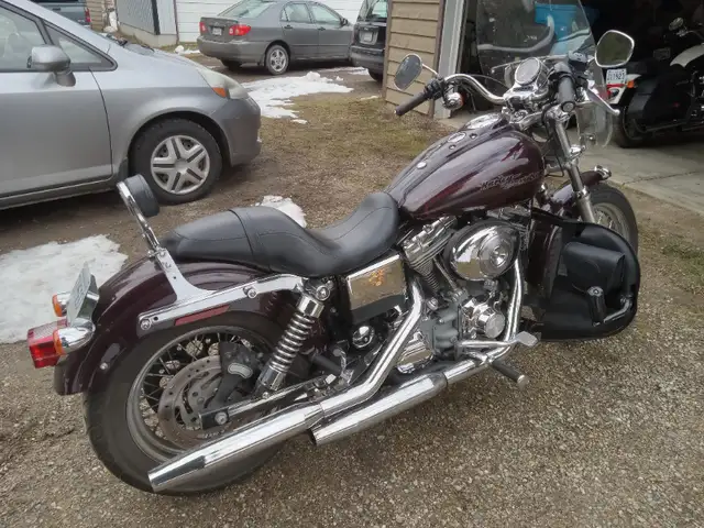 2005 Harley Davidson dyna superglide custom in Street, Cruisers & Choppers in Nelson - Image 2