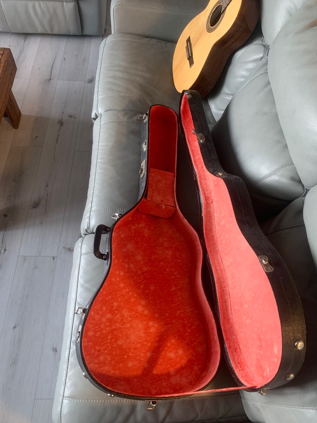 Rare Leyenda classical guitar Guitars Winnipeg Kijiji