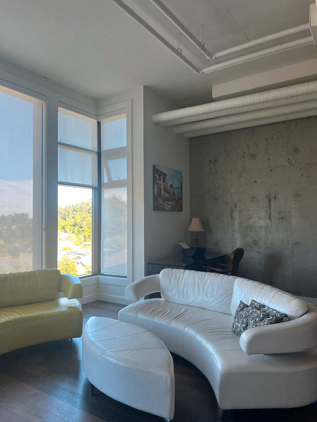 One Bedroom plus Den ( Bearmountain) in Long Term Rentals in Victoria - Image 2