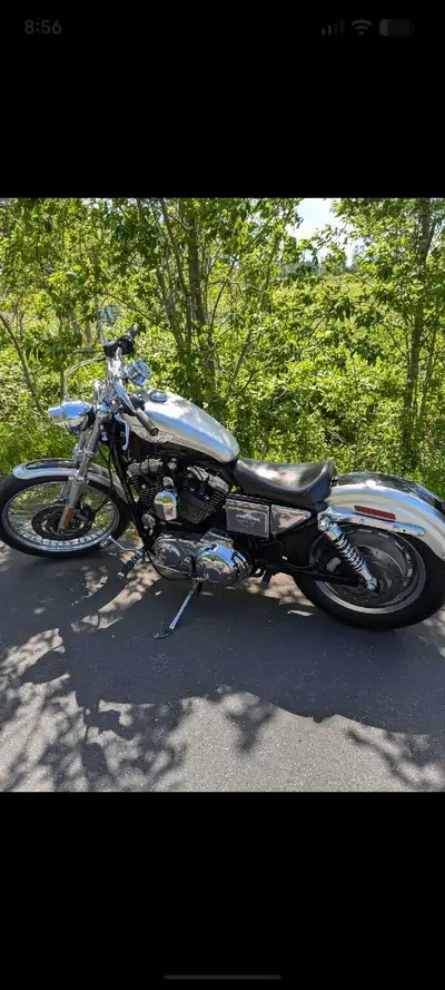 2003 100th anniversary. Last year of the solid mounts. Stage 1 with Vance & Hines full exhaust, inta...