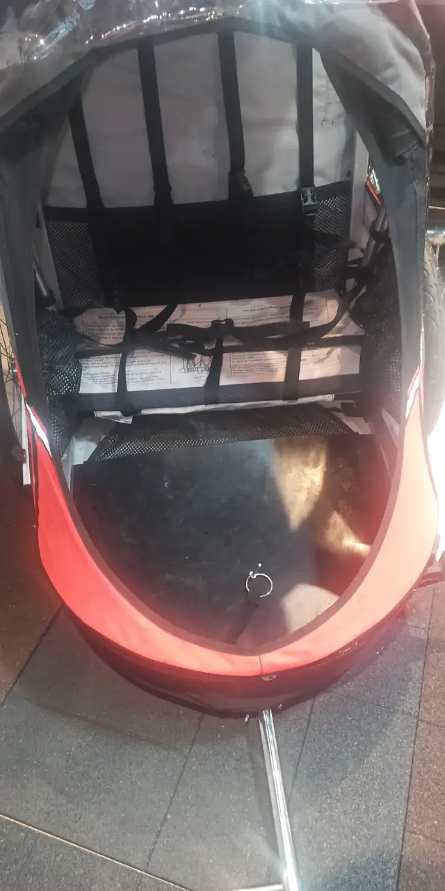 Wike “Chariot” Premium Double Children's Bike Trailer, Jogger. in Strollers, Carriers & Car Seats in City of Toronto - Image 10