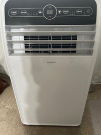 Insignia Portable room air conditioner 