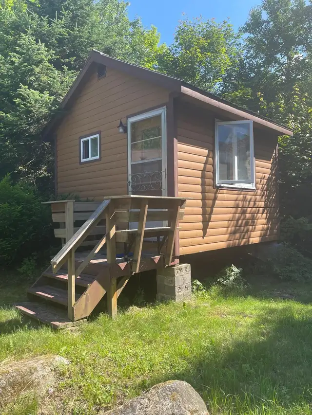 Large Cottage Rental Eagle Lake ON - Waterfront Dates Avail in Ontario in Canada - Image 17