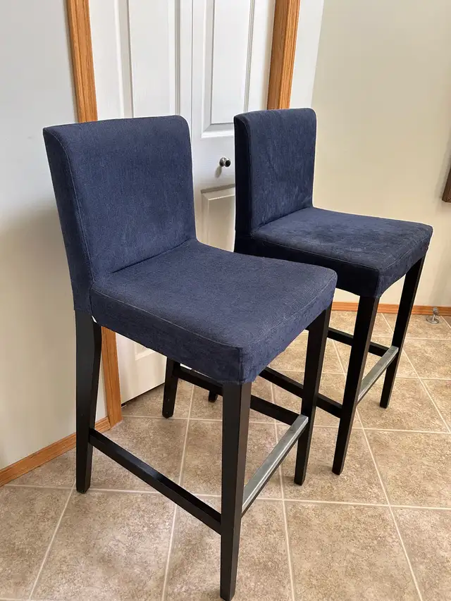 IKEA Bar Stools Dining Chair, Counter Height(One left) in Chairs & Recliners in Calgary - Image 3