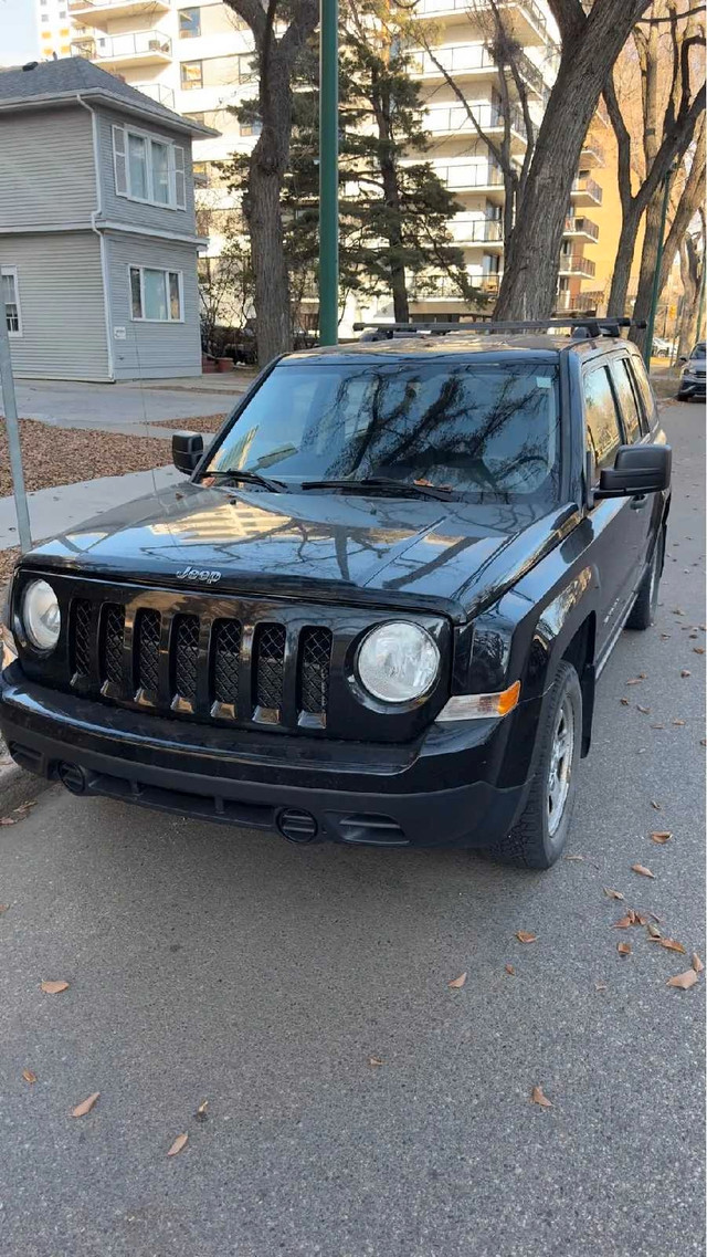 Jeep Patriot in Cars & Trucks in Windsor Region - Image 2
