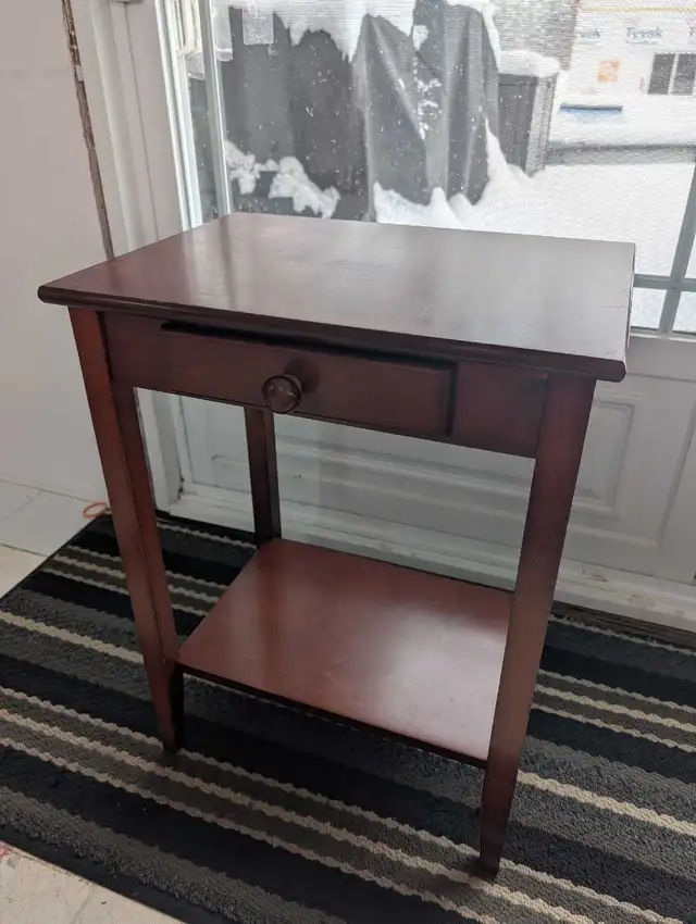 Meuble , table in Other Tables in Saint-Jean-sur-Richelieu - Image 3
