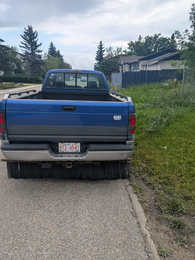 1995 Dodge Ram V10538448261400514561