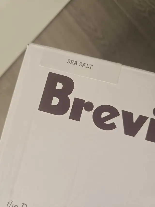 Breville Barista Express Impress- BES876SST in Coffee Makers in Mississauga / Peel Region - Image 11