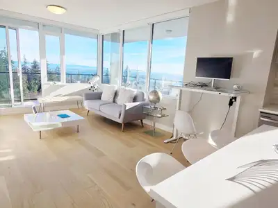 Our stunning 2-bedroom, 2-bathroom (includes 1 ensuite) corner suite apartment offers a harmonious b...