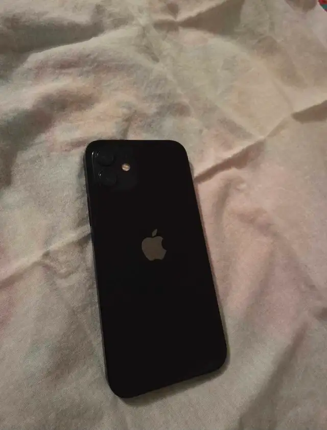 Iphone 12 in General Electronics in St. Albert - Image 3