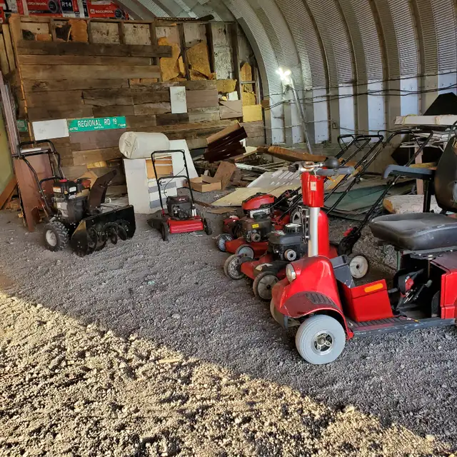 Furniture and Home Goods and Outdoor Equipment in Patio & Garden Furniture in Norfolk County - Image 7