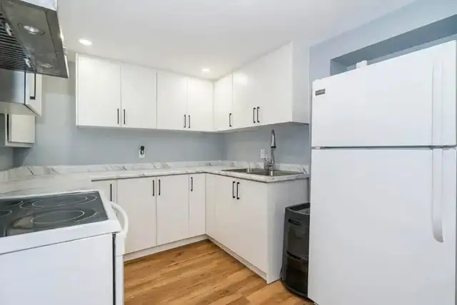 1 bedroom basement for rent Scarborough (Near Warden Station) in Room Rentals & Roommates in City of Toronto - Image 3