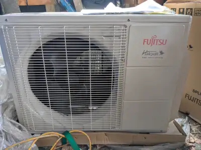 Please read the Ad Pick up in Westmeath Brand New still in box Fujitsu split type out door unit Mode...