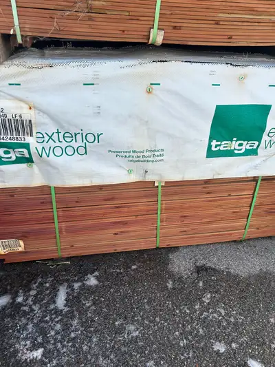 1/2 fence boards . 6 feet long. 700 pcs left to sell Min 100 boards Credit card payment only $2.50 e...