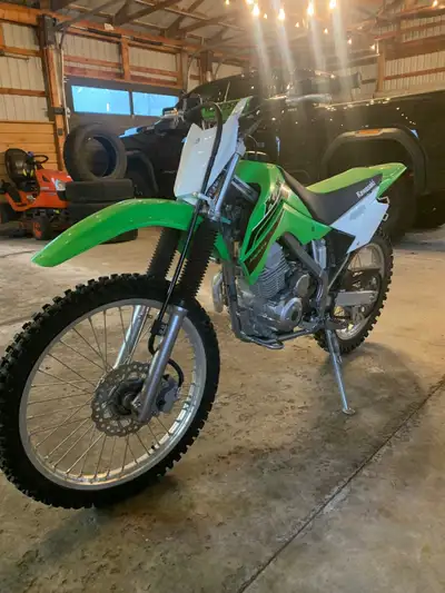Big wheel, only 16 hours, great condition, rode by 50 year old female.