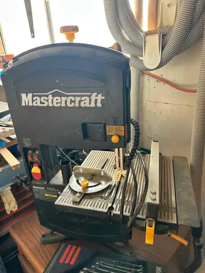 9 inch master craft bandsaw.Asking $75