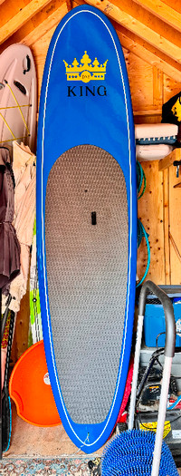 A Das-KingStand up paddle board- includes paddle and life jacket