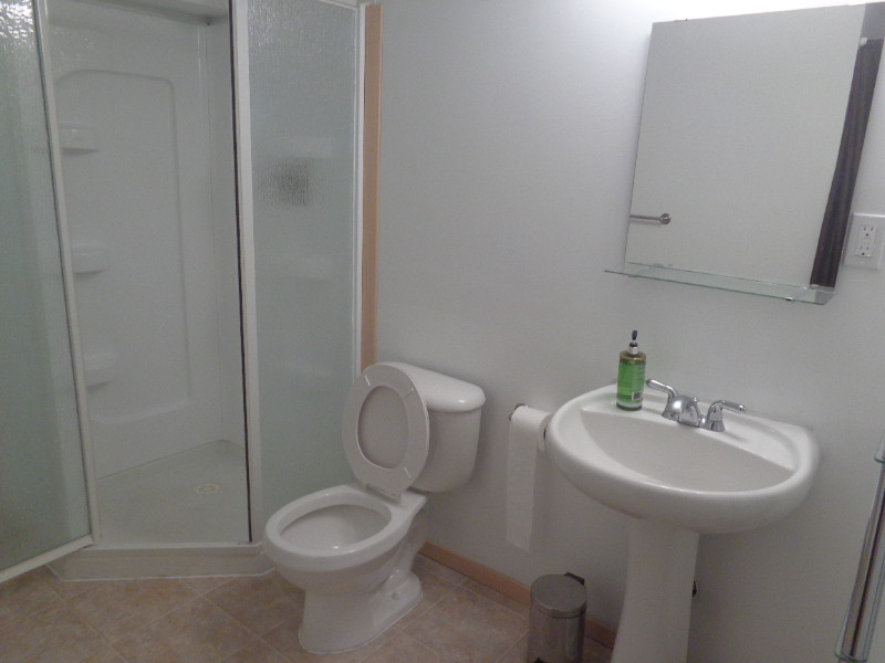 Main Floor Room near Sirocco C-train station | Room Rentals & Roommates ...