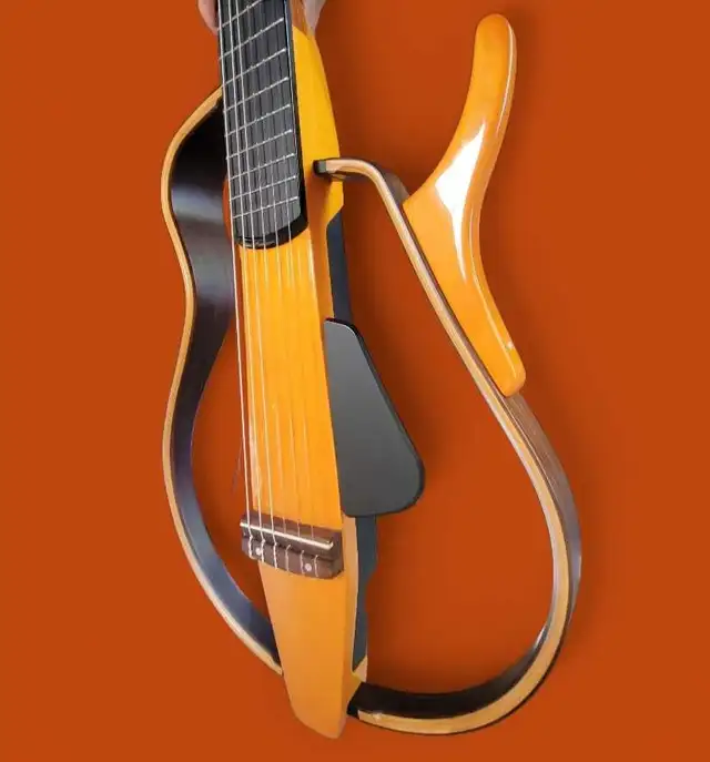 Guitare Yamaha SLG130NW electro classique  in Guitars in Sherbrooke - Image 6