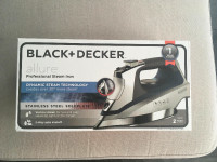 BLACK+DECKER Allure Professional Steam Iron D3030