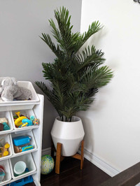 Areca - Artificial Potted Plant 190 cm + Large Pot and Pot Stand