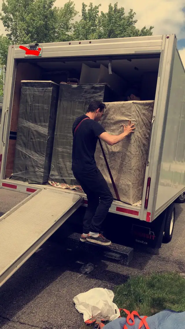 Kapiliar Movers $100446068589016524804