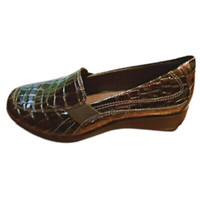 Wow! Clarks Womens Croc Print Shoes (NEW)