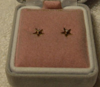 10k yellow gold diamond star stud earring for a Young Princess