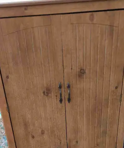 Armoire en bois, View more