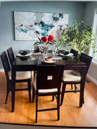 Dining room table + 6 chairs