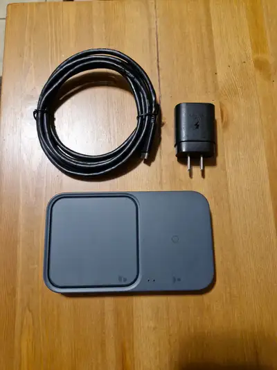 I bought this charger direct from Samsung and have been the only owner. Brand new this charger retai...
