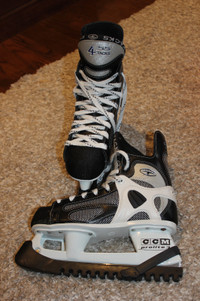 *** Like New !!! CCM Tacks Profile 3 Hockey Skate, Size 5.5