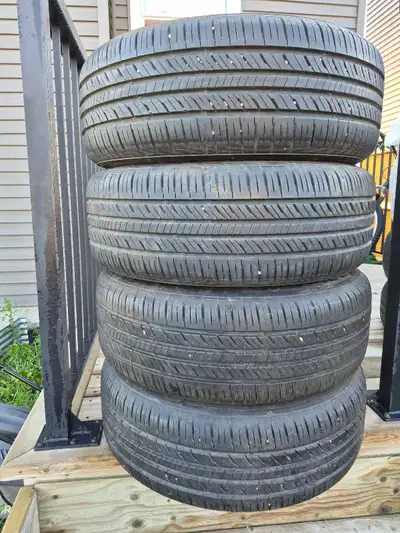 Set of 4 Laufenn all season tires with steel rims, size: 215/60/R16, no patches or plugs, made in In...