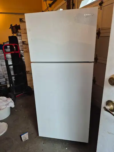 Amana fridge with top freezer , View more