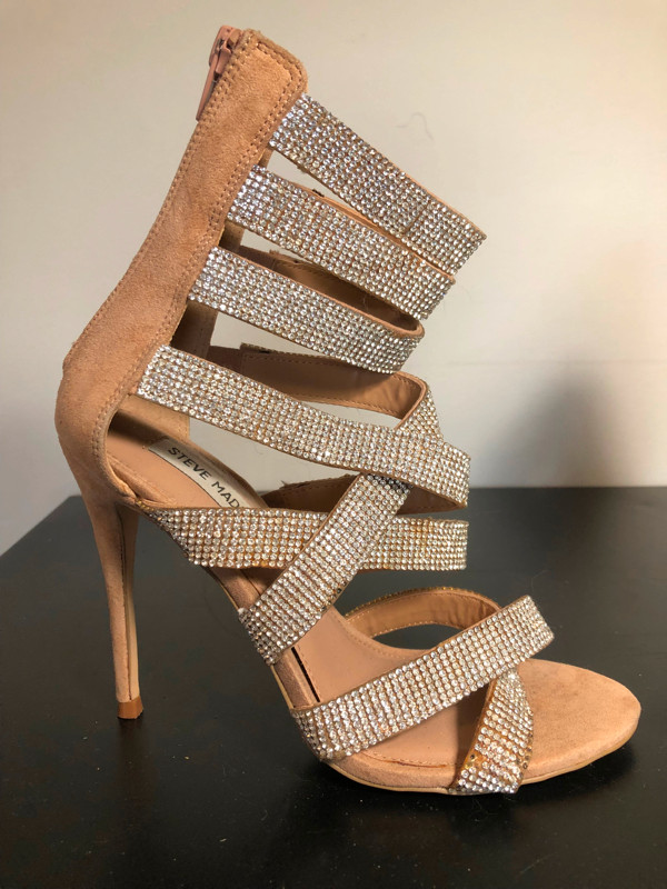 SHOE SALE! GORGEOUS NUDE RHINESTONE STRAPPY HEELS in Women's - Shoes in City of Toronto