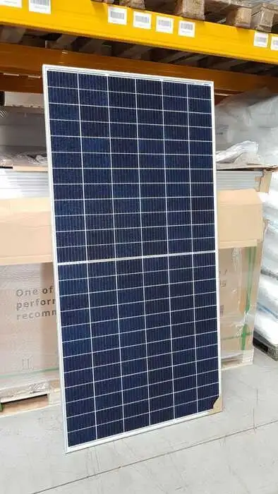 I am selling a Canadian Solar 300W solar panel, ideal for a variety of off-grid and grid-tied applic...