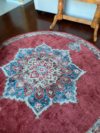 New rug for sale 7” round