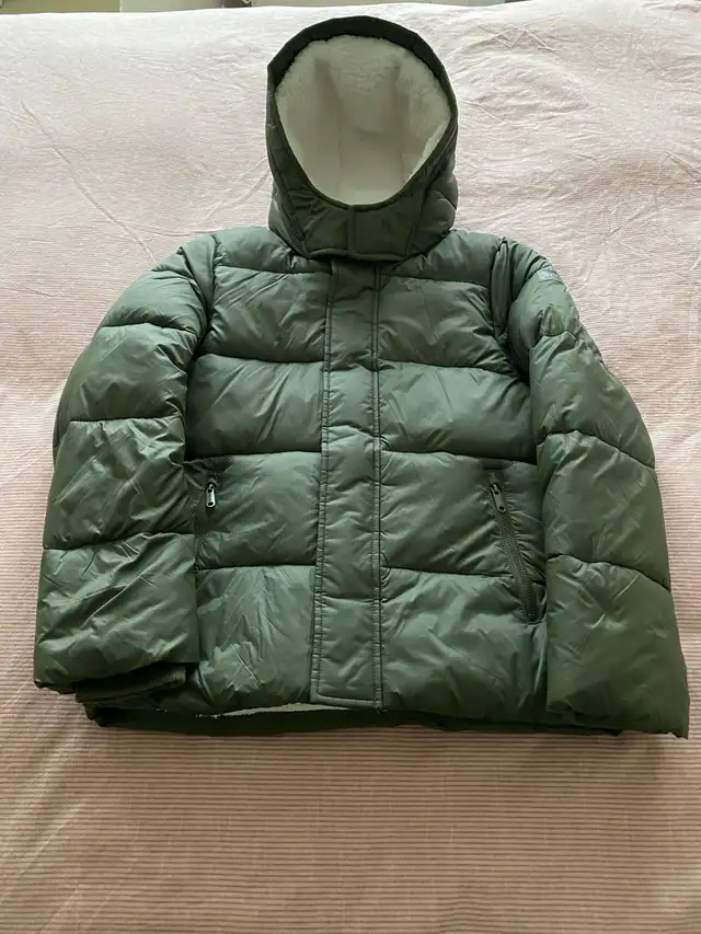 kids winter jacket in Kids & Youth in Oakville / Halton Region - Image 2