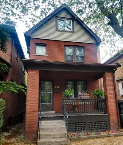 3 Bed, 1 Bath All Inclusive Unit - 28 Fairholt Rd N