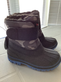 Child’s Winter Boots - New - Size 6