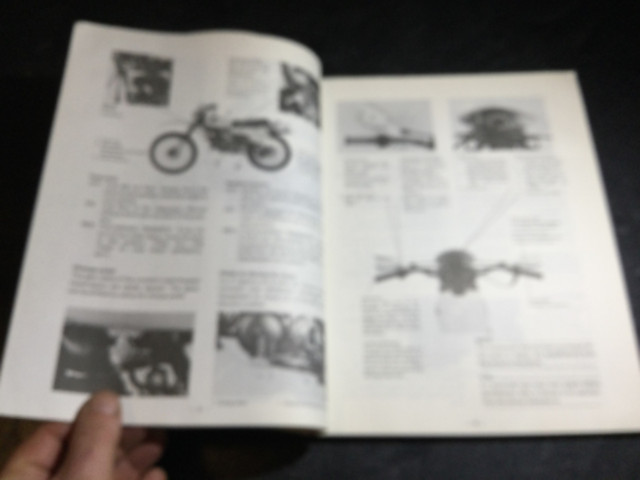 1981 Yamaha IT125H Owner's Service Manual in Non-fiction in Parksville / Qualicum Beach - Image 3