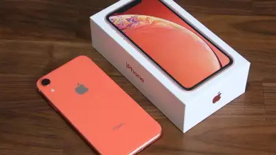 iPhone Xr Coral Like New Condition Unlocked, View more