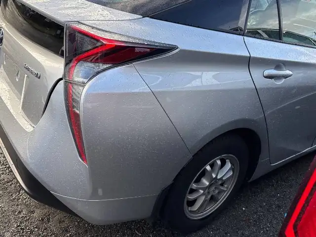 2017 TOYOTA PRIUS FOR SALE in Cars & Trucks in Edmonton - Image 8