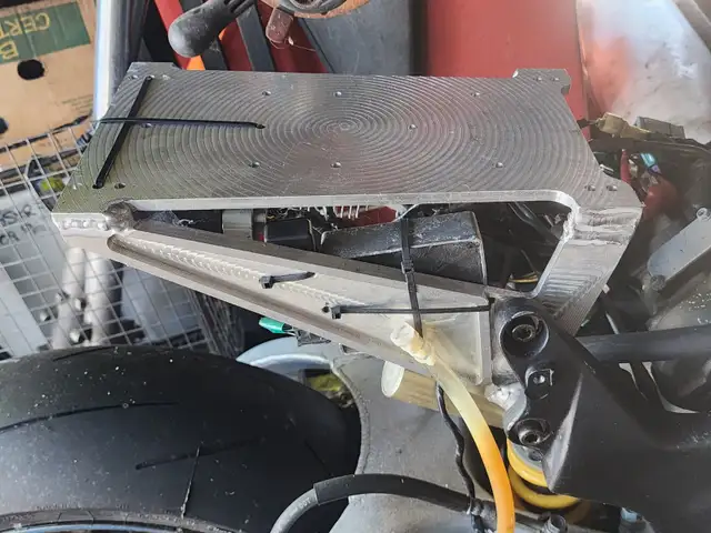 Honda RC51 Motorcycle Track, Race, Stunt Bike in Other in Windsor Region - Image 11