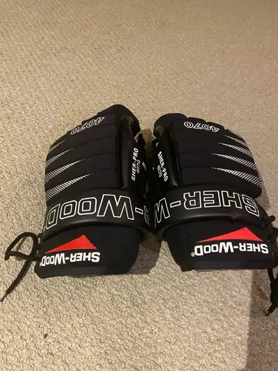 Vintage Sherwood Hockey Gloves, View more